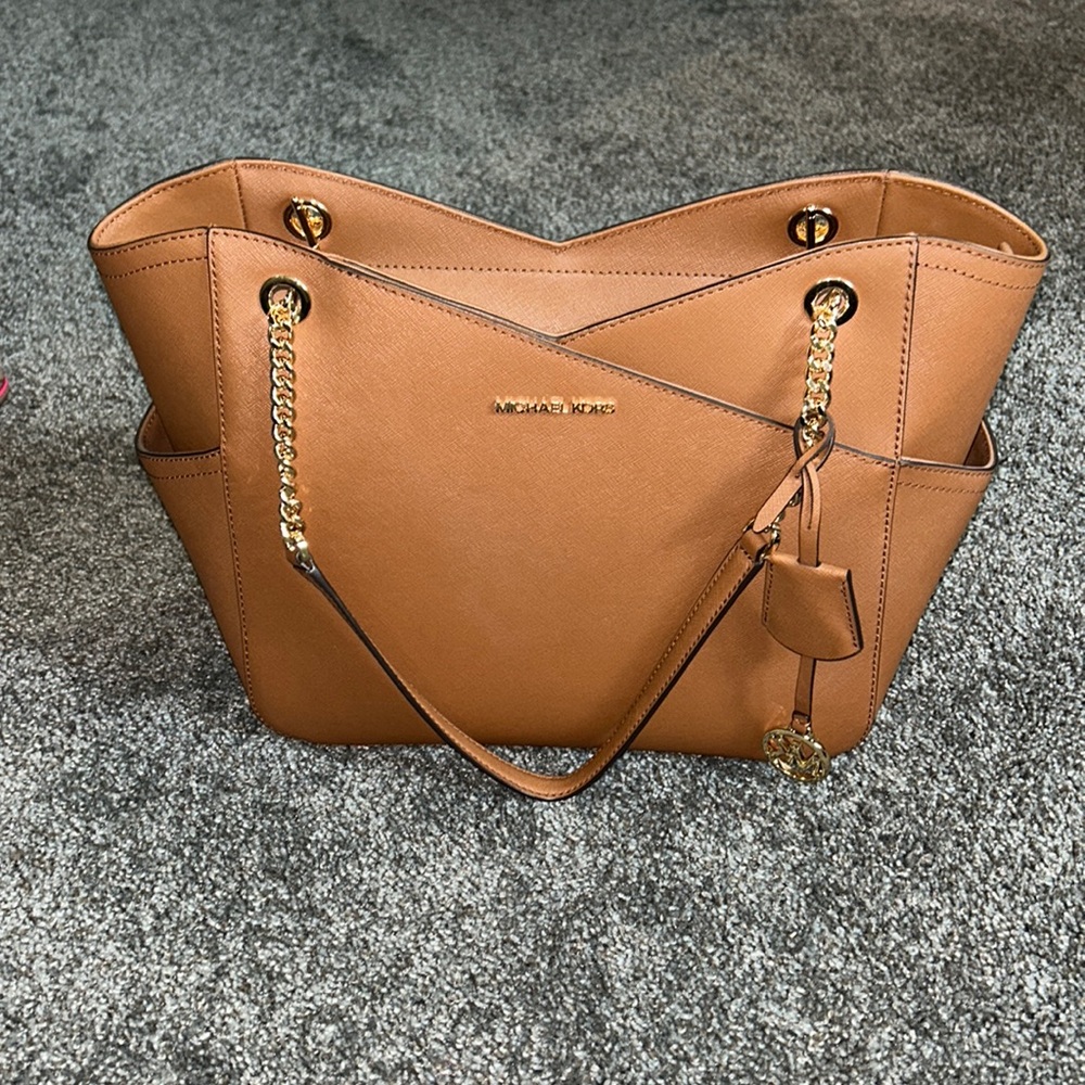 Large tote purse